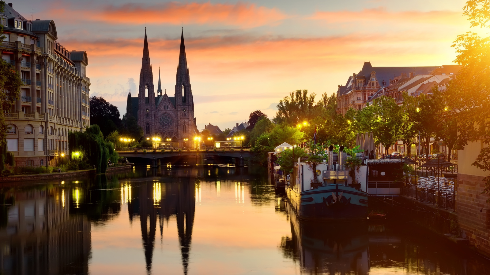 Haute Couture & Fine Jewelry Shopping in Strasbourg: Absolute Elegance with Adopte une Conciergerie